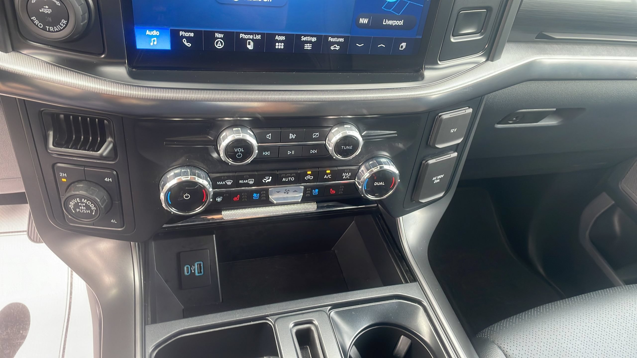 Certified 2024 Ford F150 Lariat AWD/4WD image 26