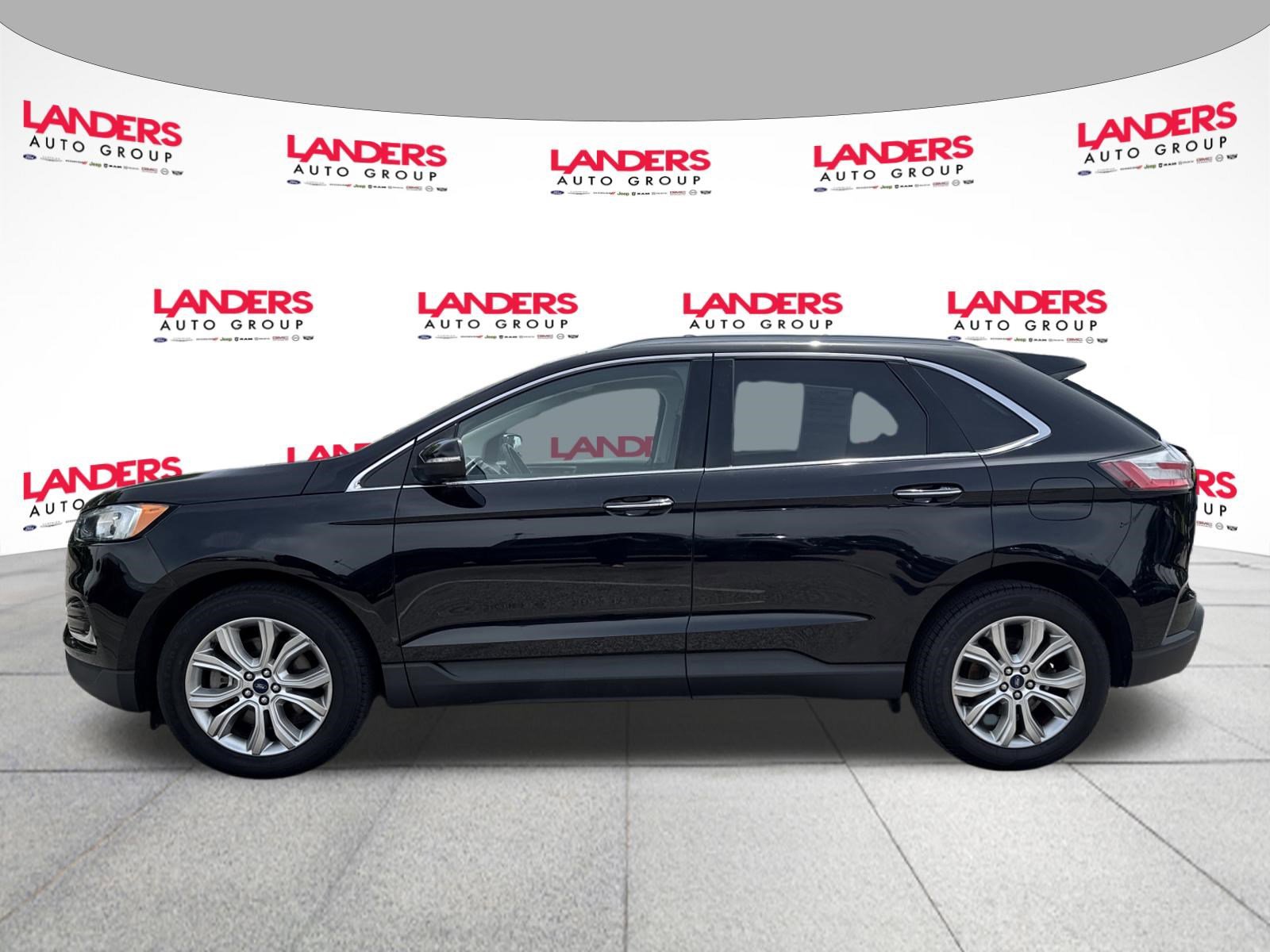 Certified 2020 Ford Edge Titanium w/ Cold Weather Package AWD/4WD image 6