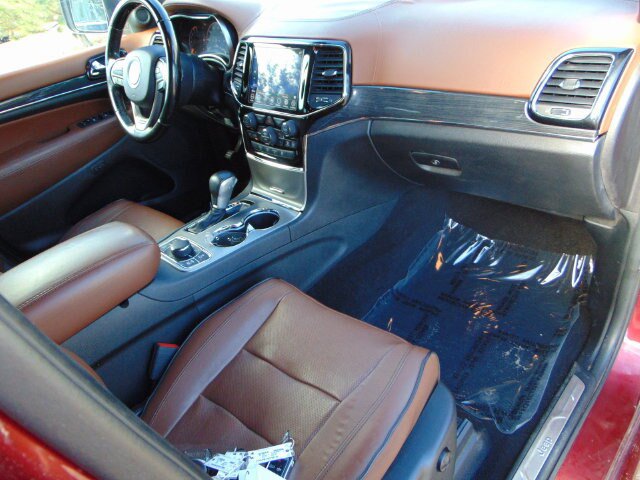Used 2020 Jeep Grand Cherokee Overland AWD/4WD image 26