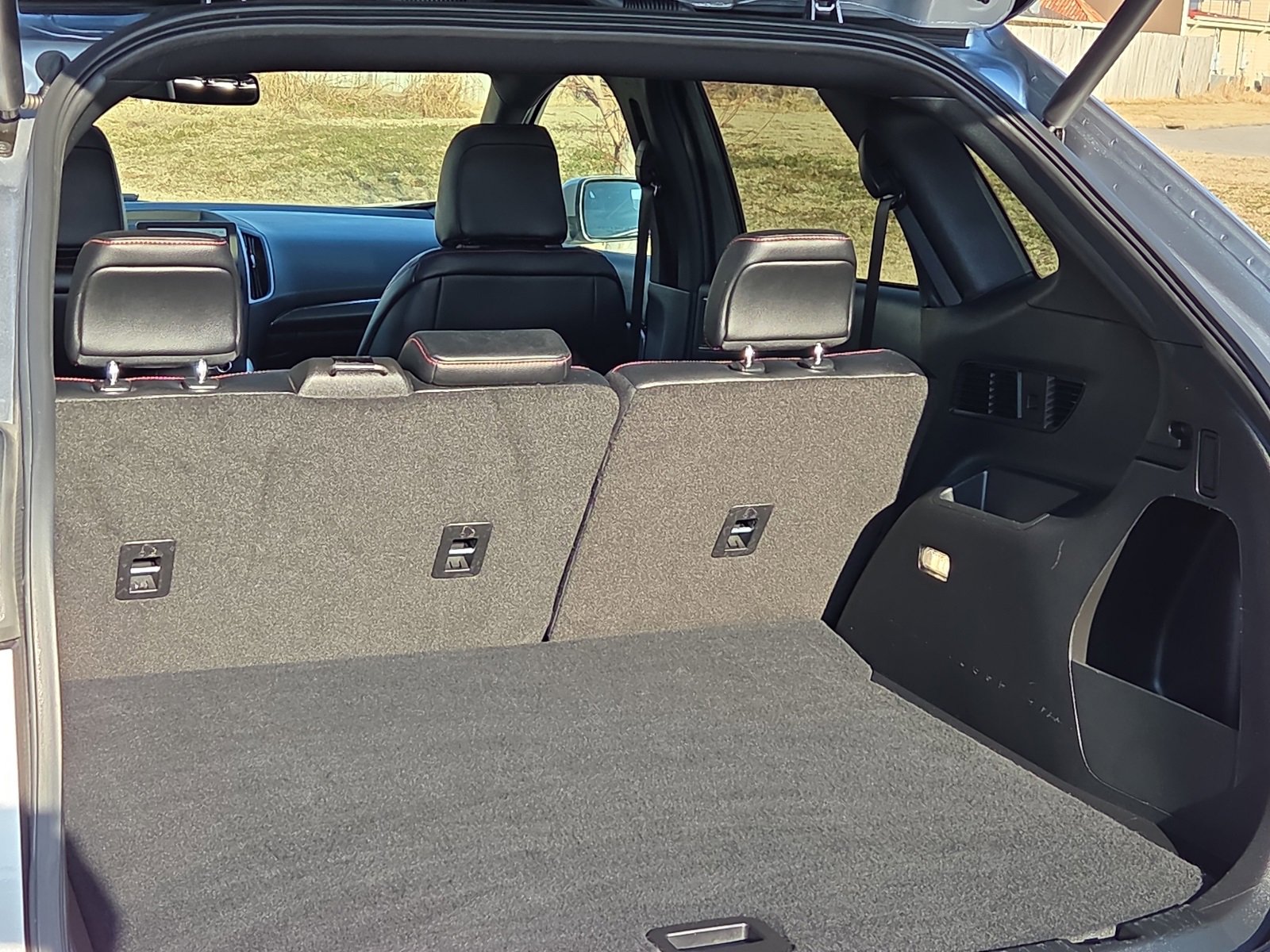 Certified 2024 Ford Edge ST-Line w/ Class II Trailer Tow Package image 8