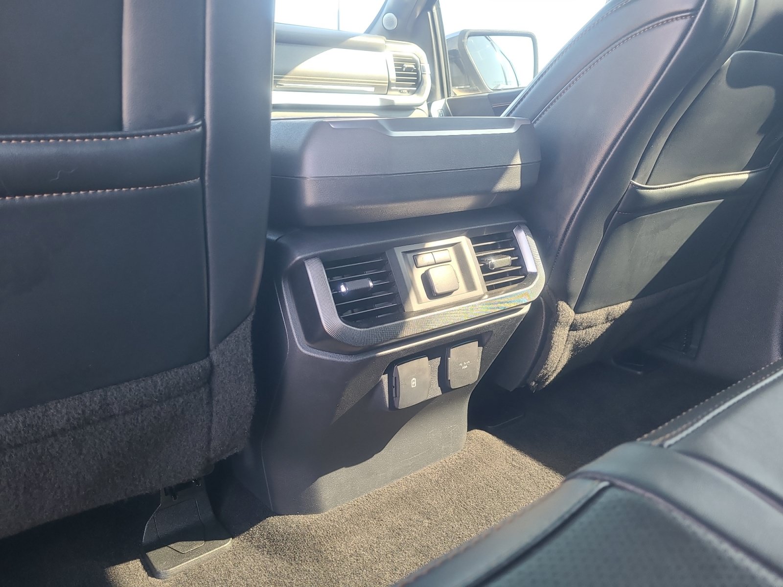 Certified 2021 Ford F150 Platinum w/ Equipment Group 701A High AWD/4WD image 32