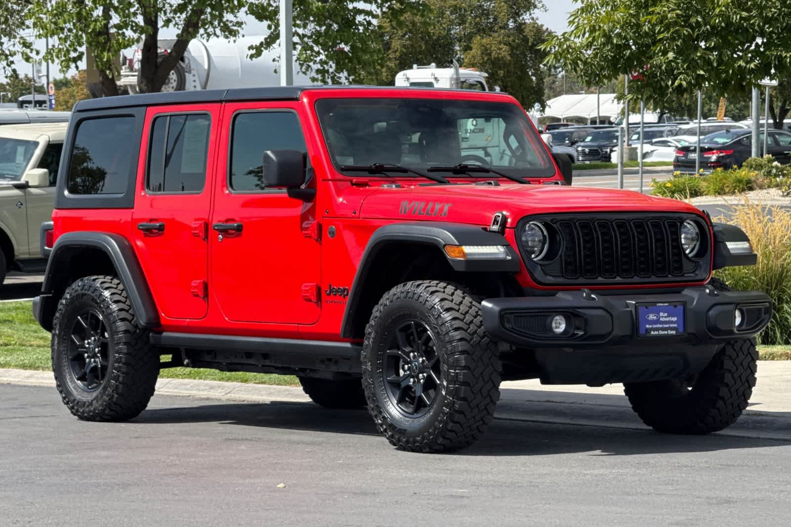 Used 2025 Jeep Wrangler Unlimited Sport AWD/4WD image 9