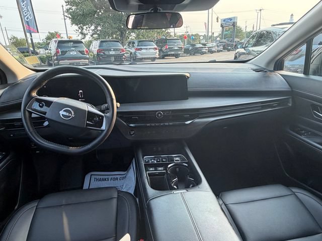 Used 2025 Nissan Murano SV FWD image 5