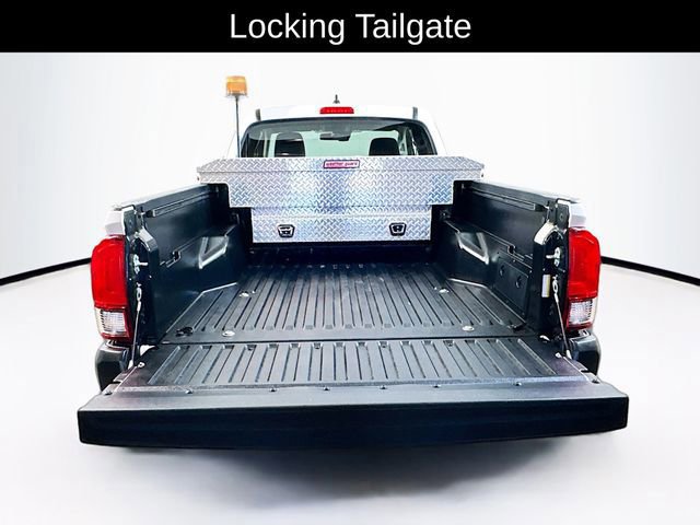 Used 2022 Toyota Tacoma SR AWD/4WD image 21