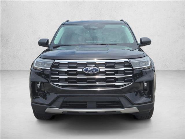 Certified 2025 Ford Explorer Active w/ Active Comfort Package RWD image 2