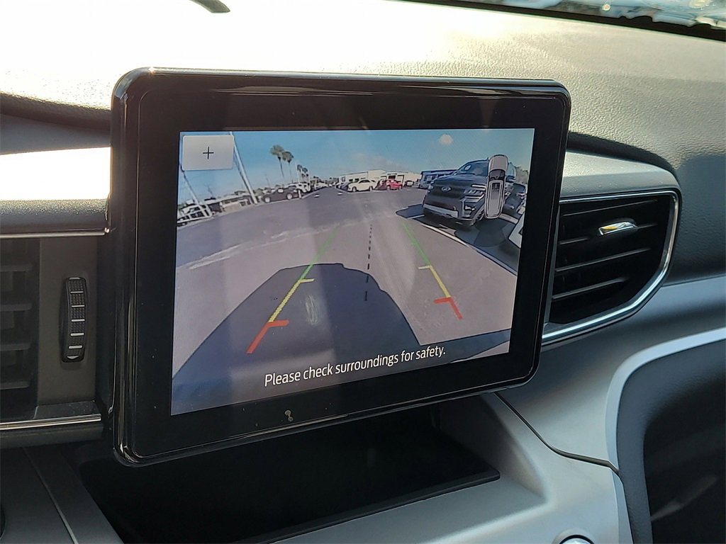 Certified 2022 Ford Explorer XLT w/ Equipment Group 202A image 24