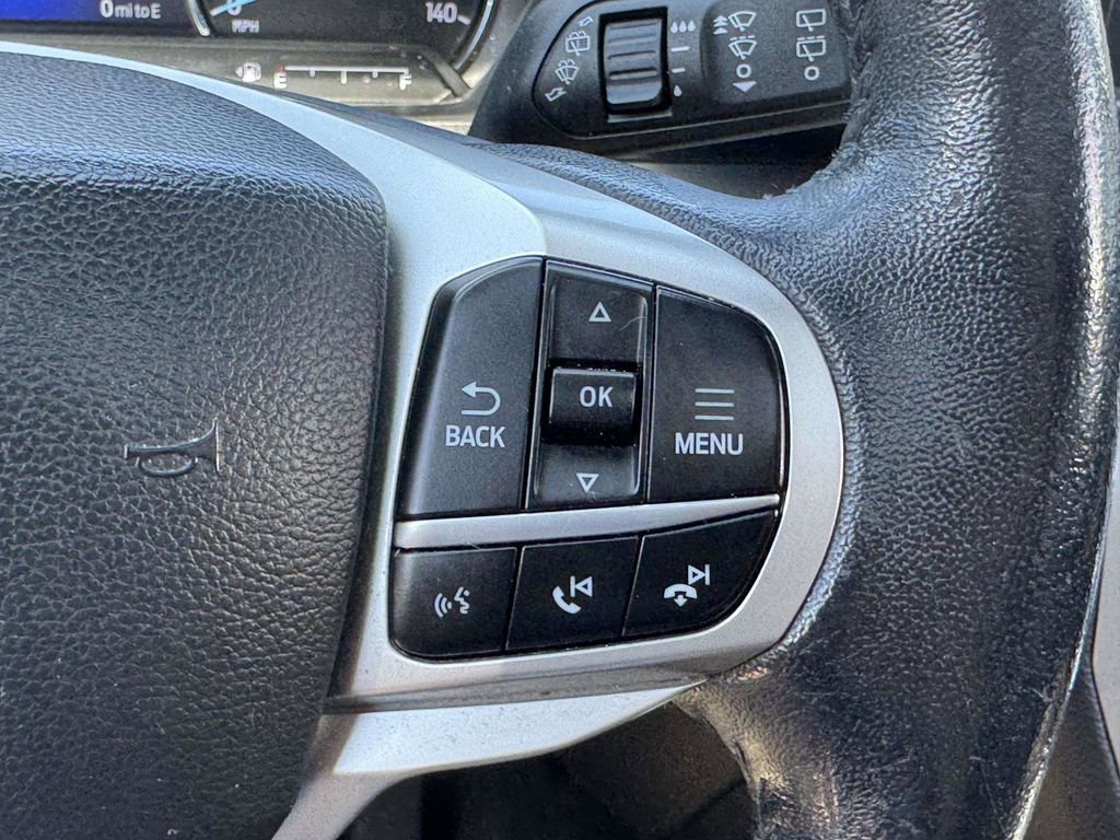 Certified 2022 Ford Explorer XLT w/ Equipment Group 202A AWD/4WD image 20
