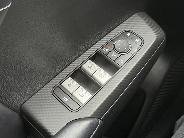 Used 2023 Mitsubishi Outlander SE Black Edition FWD image 25