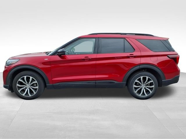 Certified 2025 Ford Explorer ST-Line AWD/4WD image 7