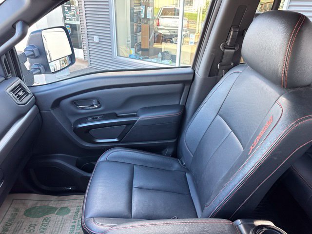 Used 2024 Nissan Titan PRO-4X w/ Pro-4x Convenience Package AWD/4WD image 28