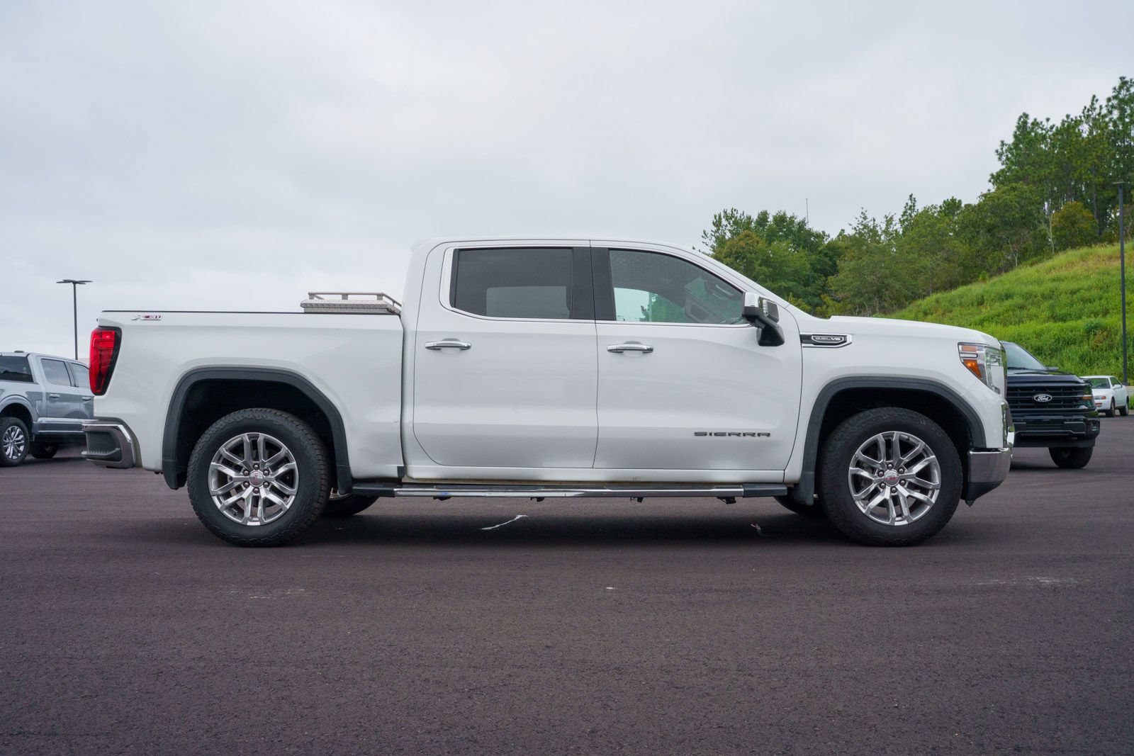 Used 2020 GMC Sierra 1500 SLT w/ SLT Premium Plus Package AWD/4WD image 8