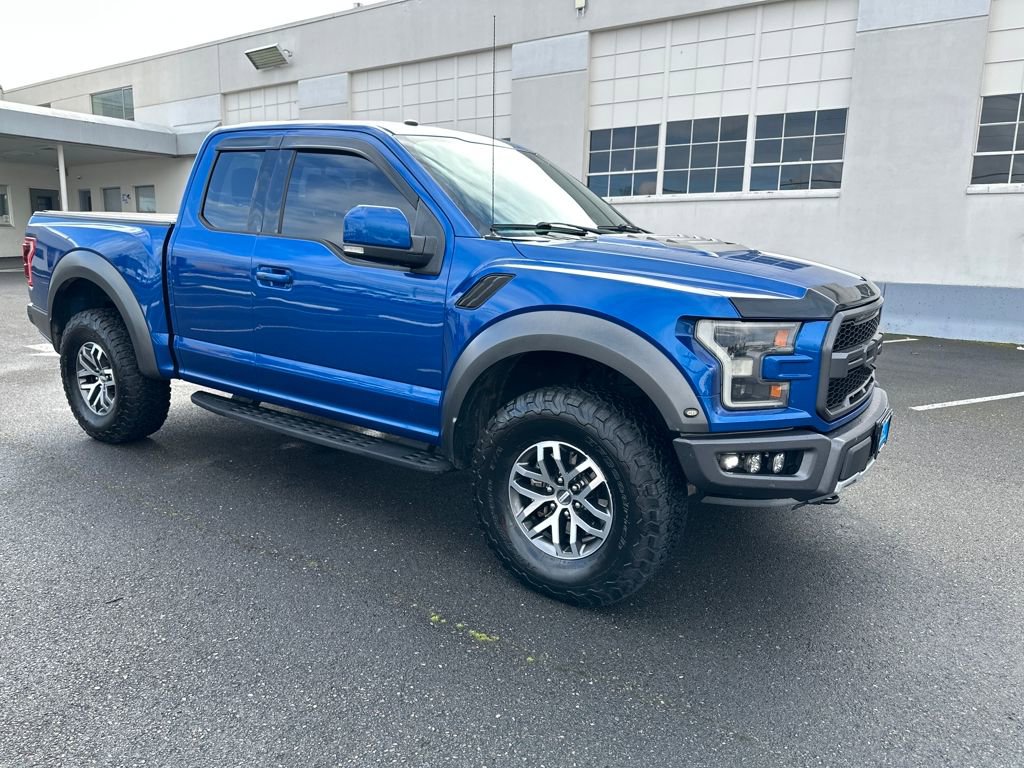 Certified 2018 Ford F150 Raptor w/ Equipment Group 802A Luxury image 9