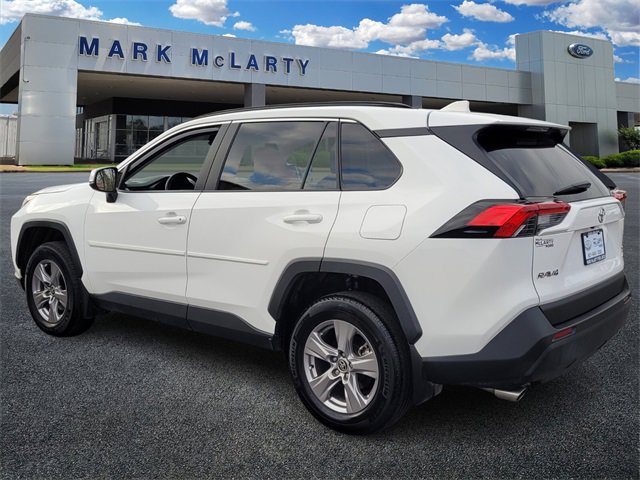 Used 2025 Toyota RAV4 XLE image 5