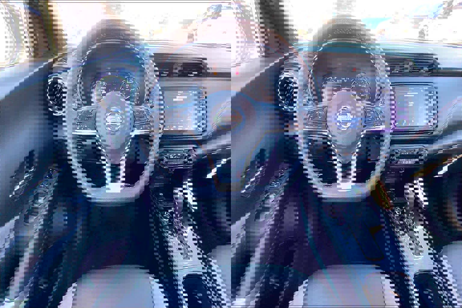 Used 2023 Nissan Kicks SR w/ SR Premium Package image 5