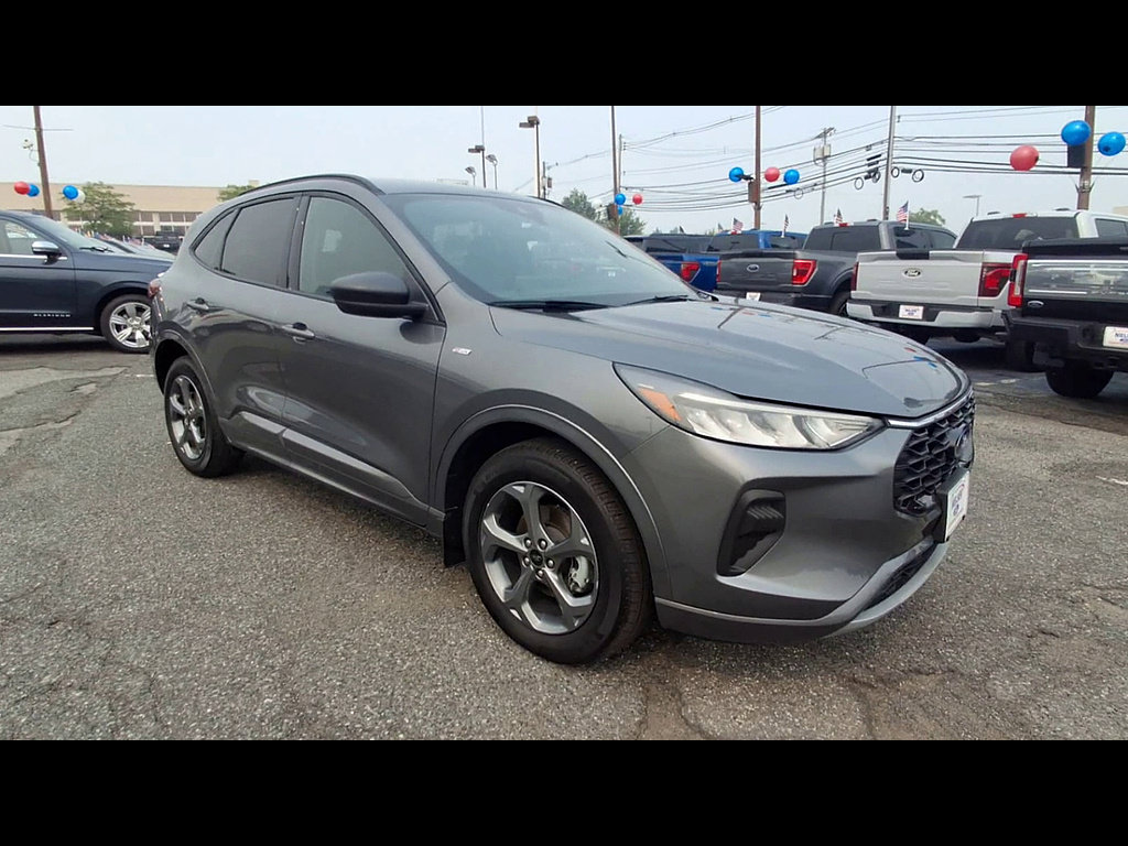 Certified 2024 Ford Escape ST-Line w/ Tech Pack #1 AWD/4WD image 2