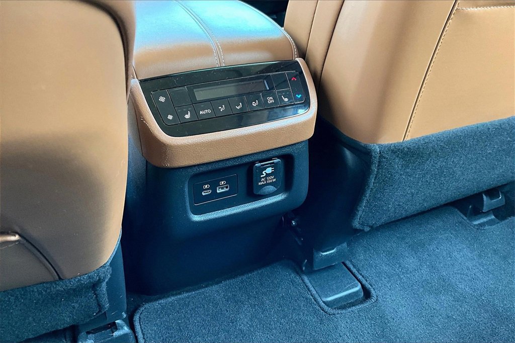 Used 2024 INFINITI QX60 Sensory w/ Vision Package image 34