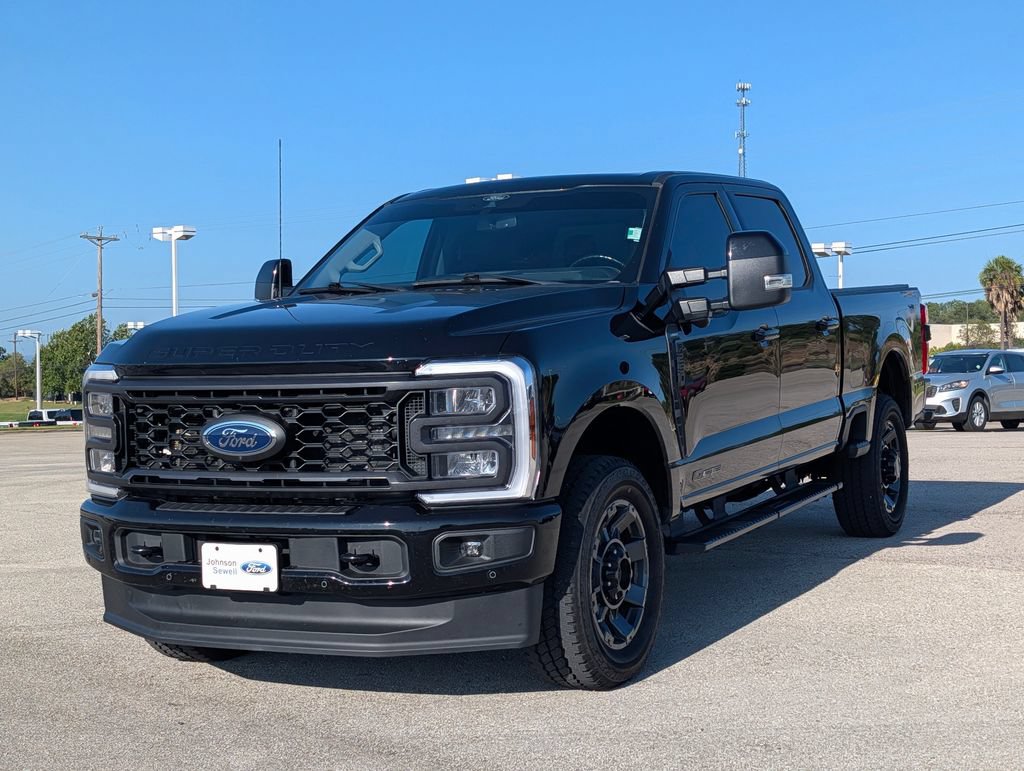 Certified 2024 Ford F250 Lariat w/ Lariat Ultimate Package AWD/4WD image 4