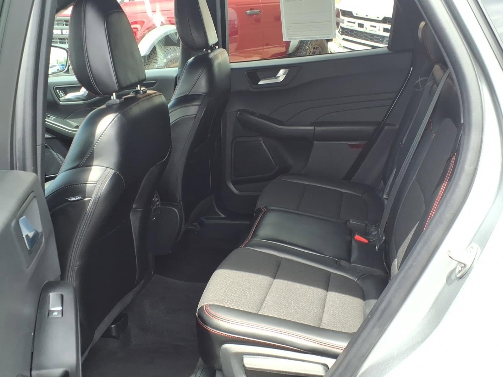 Certified 2024 Ford Escape ST-Line w/ Tech Pack #1 FWD image 17
