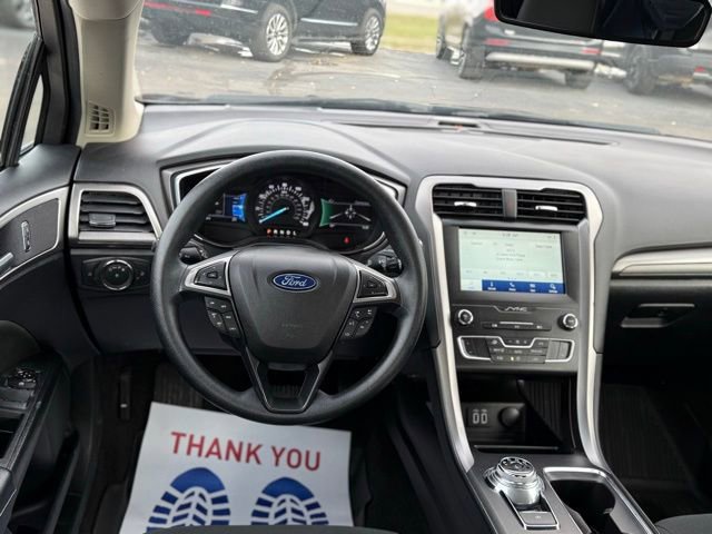 Certified 2020 Ford Fusion SE image 18