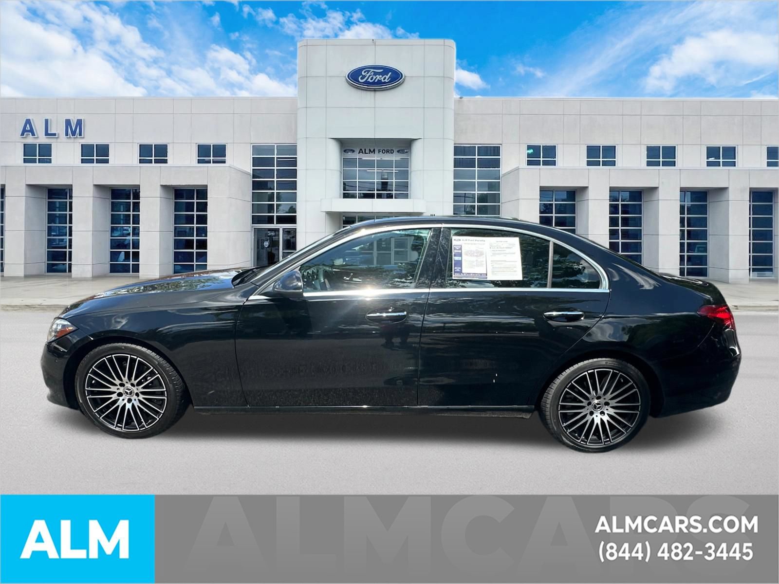 Used 2025 Mercedes-Benz C 300 Sedan image 9