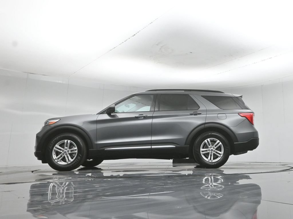 Certified 2021 Ford Explorer XLT RWD image 57