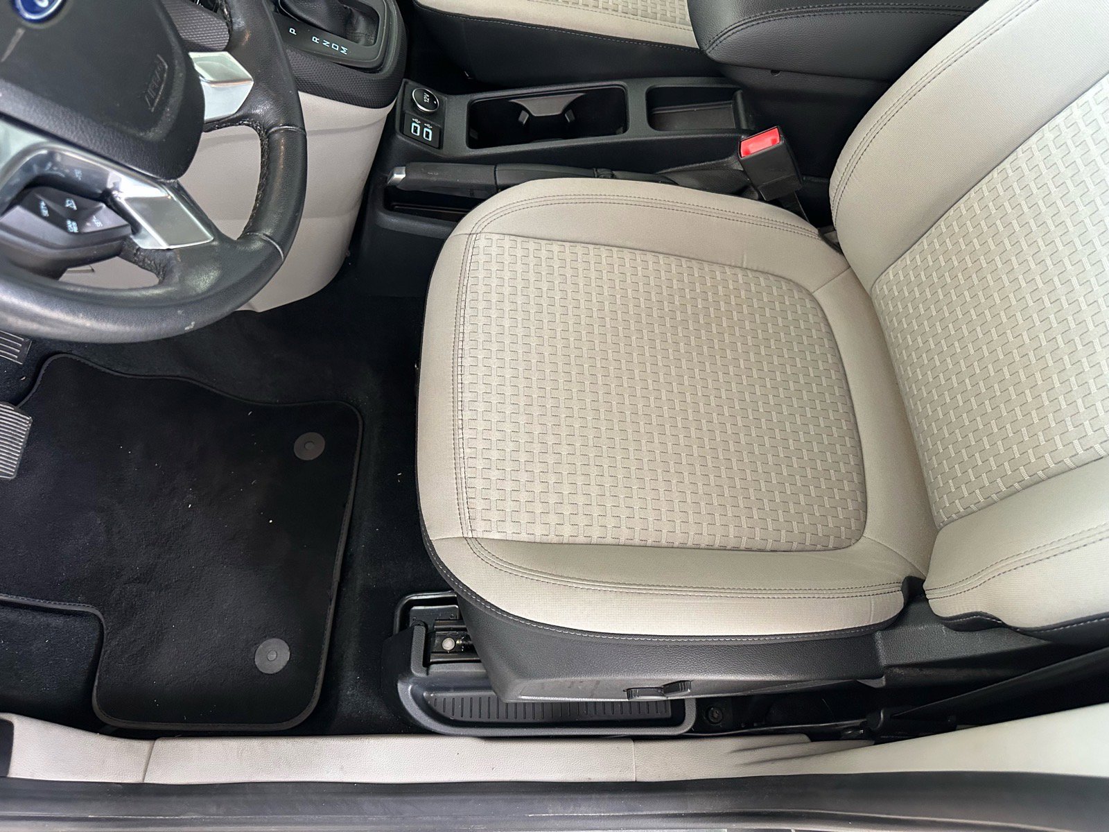 Certified 2019 Ford Transit Connect XLT FWD image 19