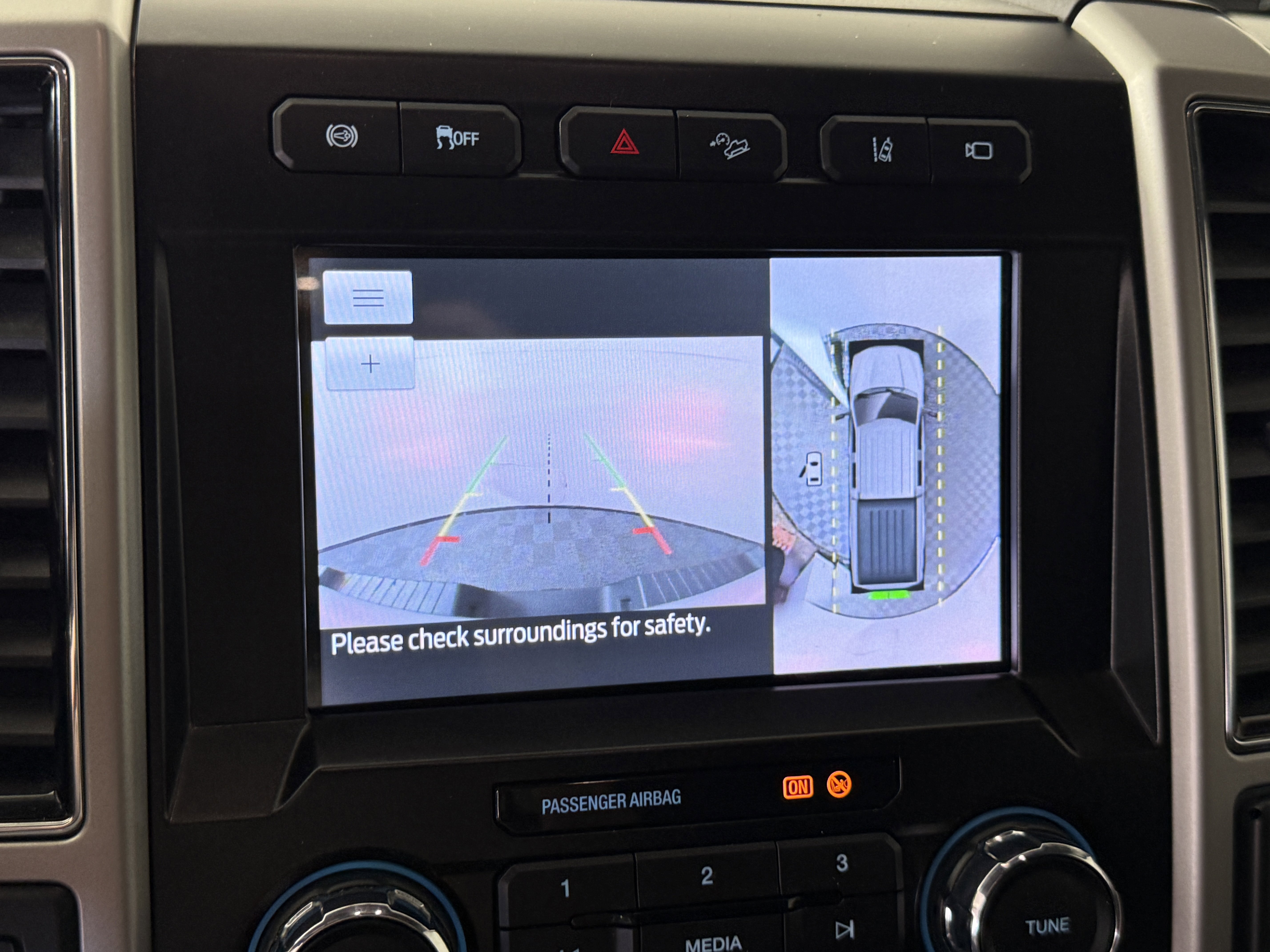 Certified 2020 Ford F250 Lariat w/ Chrome Package image 21