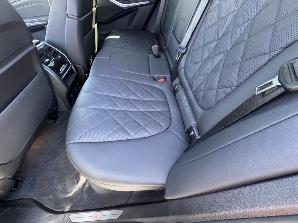 Used 2024 BMW X5 xDrive50e w/ Parking Assistance Package image 32