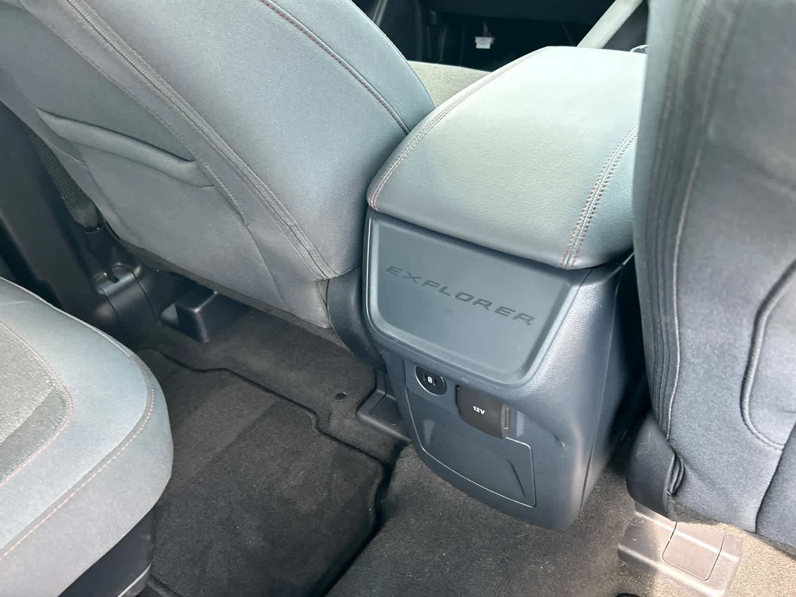 Certified 2025 Ford Explorer Active image 25
