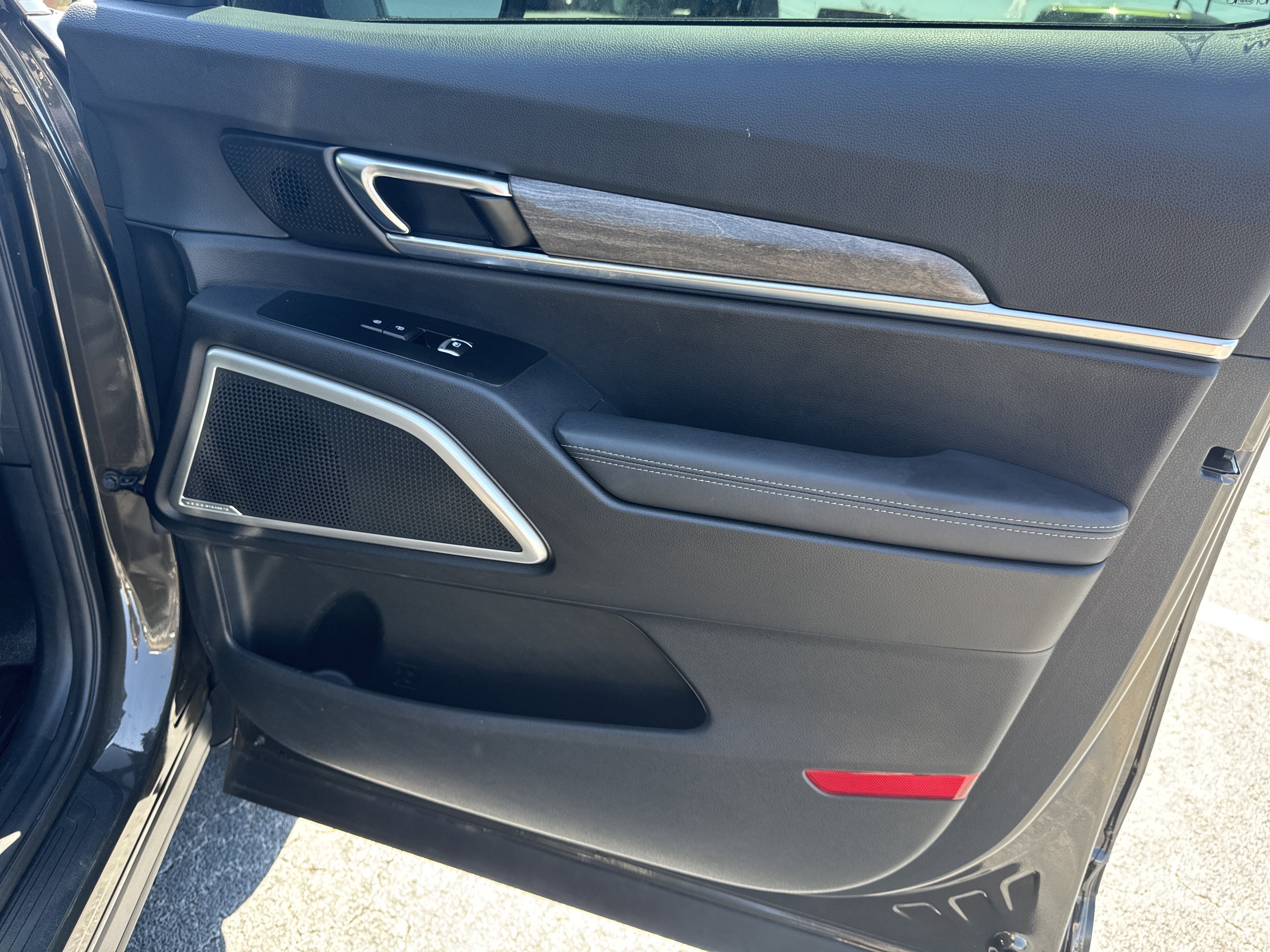 Used 2022 Kia Telluride EX w/ EX Premium Package image 19