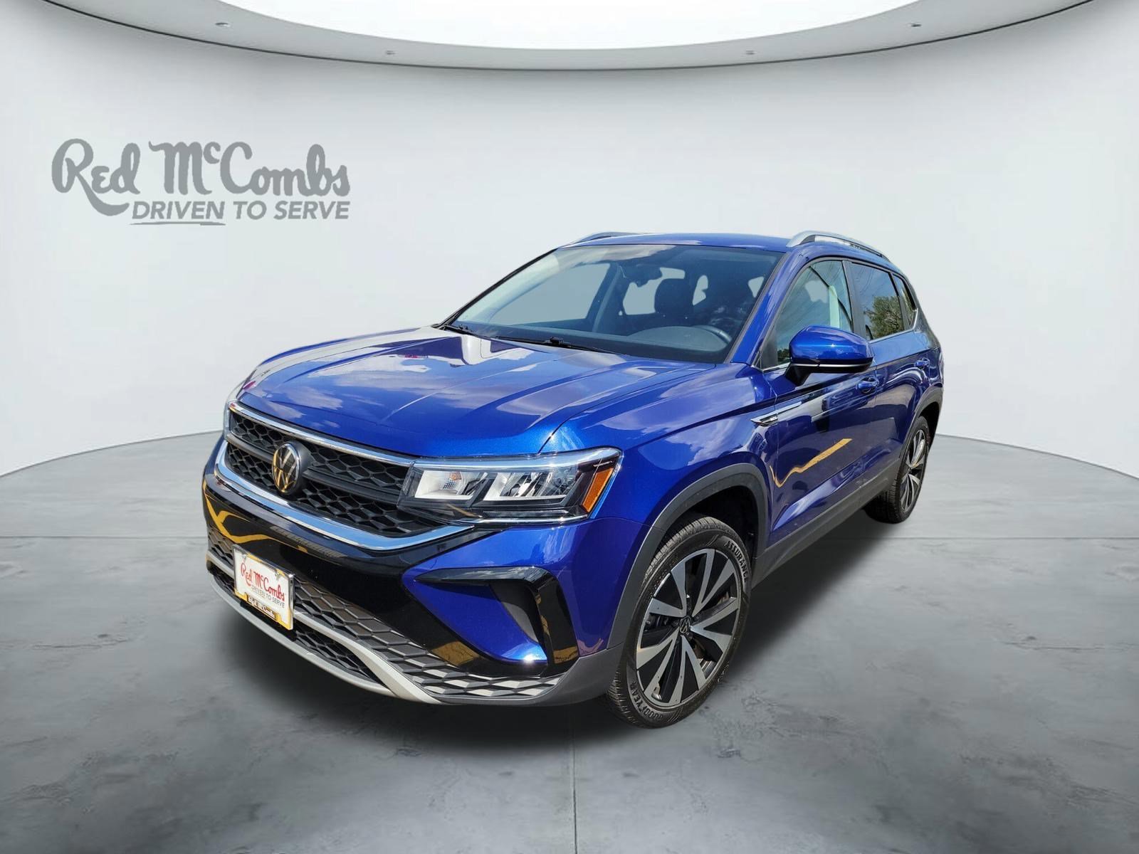 Used 2024 Volkswagen Taos SE image 1