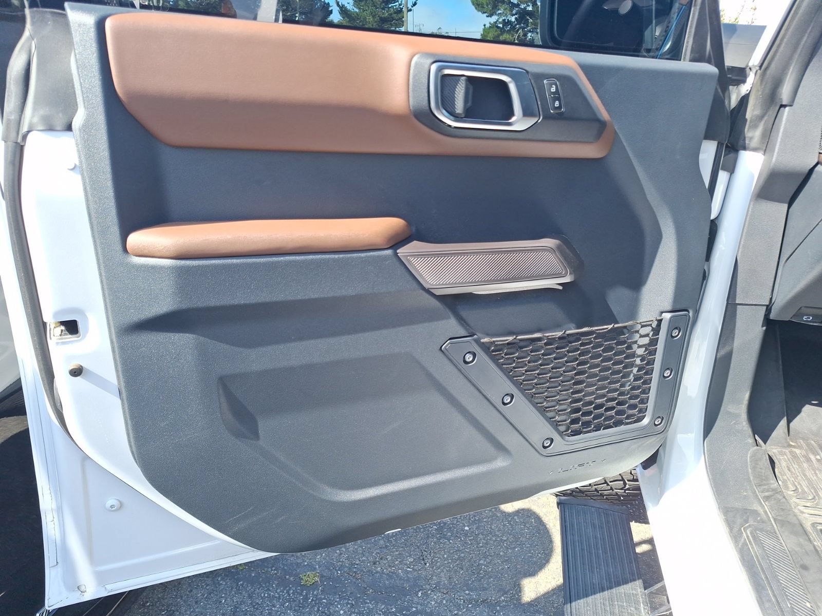 Certified 2023 Ford Bronco Outer Banks w/ Sasquatch Package AWD/4WD image 11