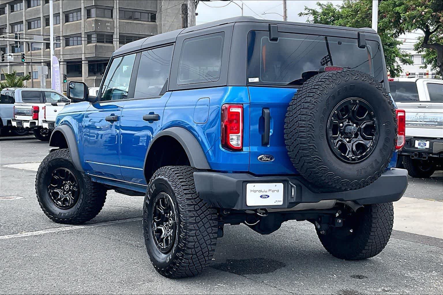 Certified 2022 Ford Bronco 4-Door AWD/4WD image 4