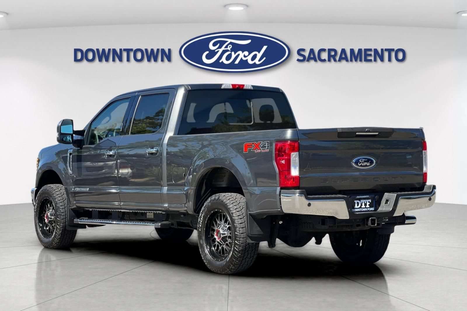 Certified 2018 Ford F350 Lariat w/ Lariat Ultimate Package AWD/4WD image 8