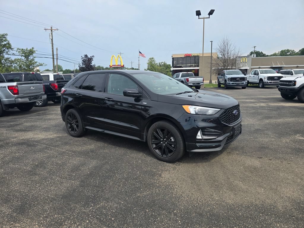 Certified 2023 Ford Edge ST-Line AWD/4WD image 7