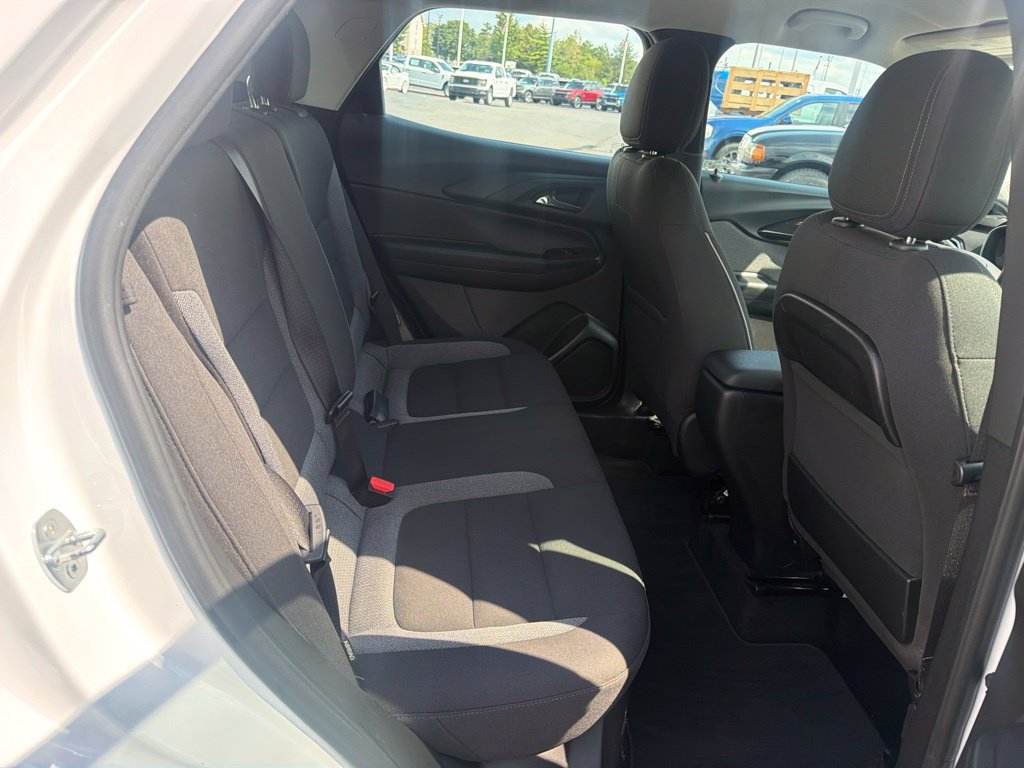 Used 2021 Chevrolet TrailBlazer LS FWD image 45