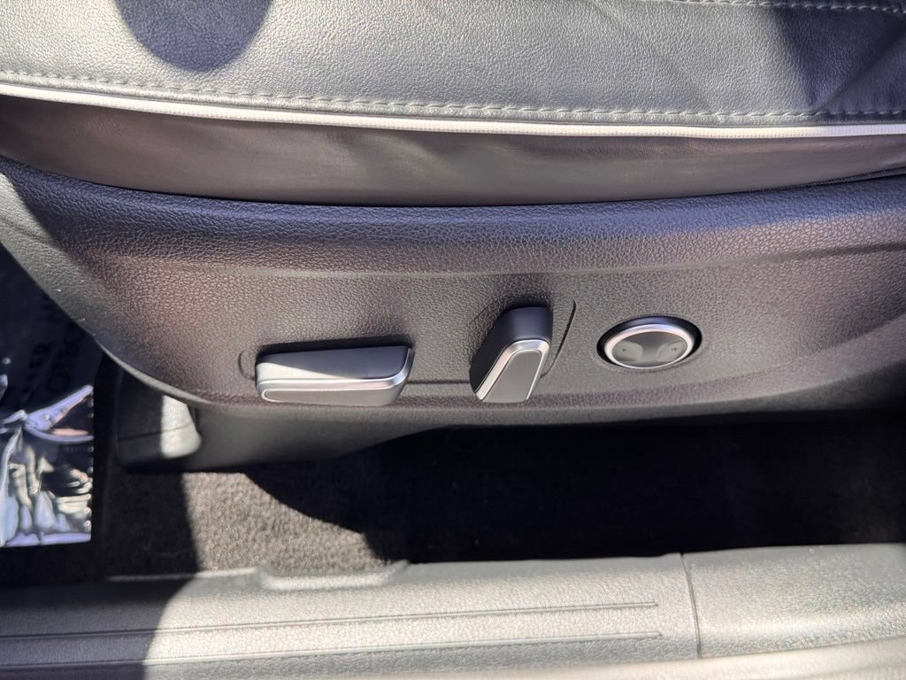 Used 2023 Hyundai Palisade SEL FWD image 19