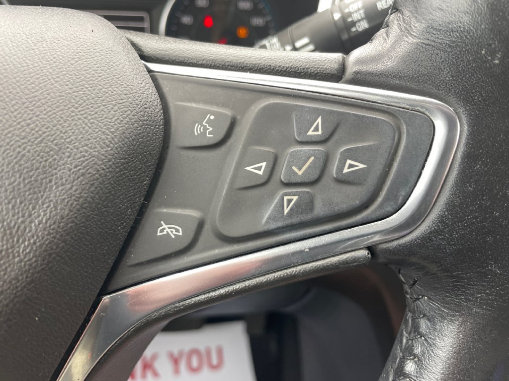 Used 2018 Chevrolet Equinox LT AWD/4WD image 24