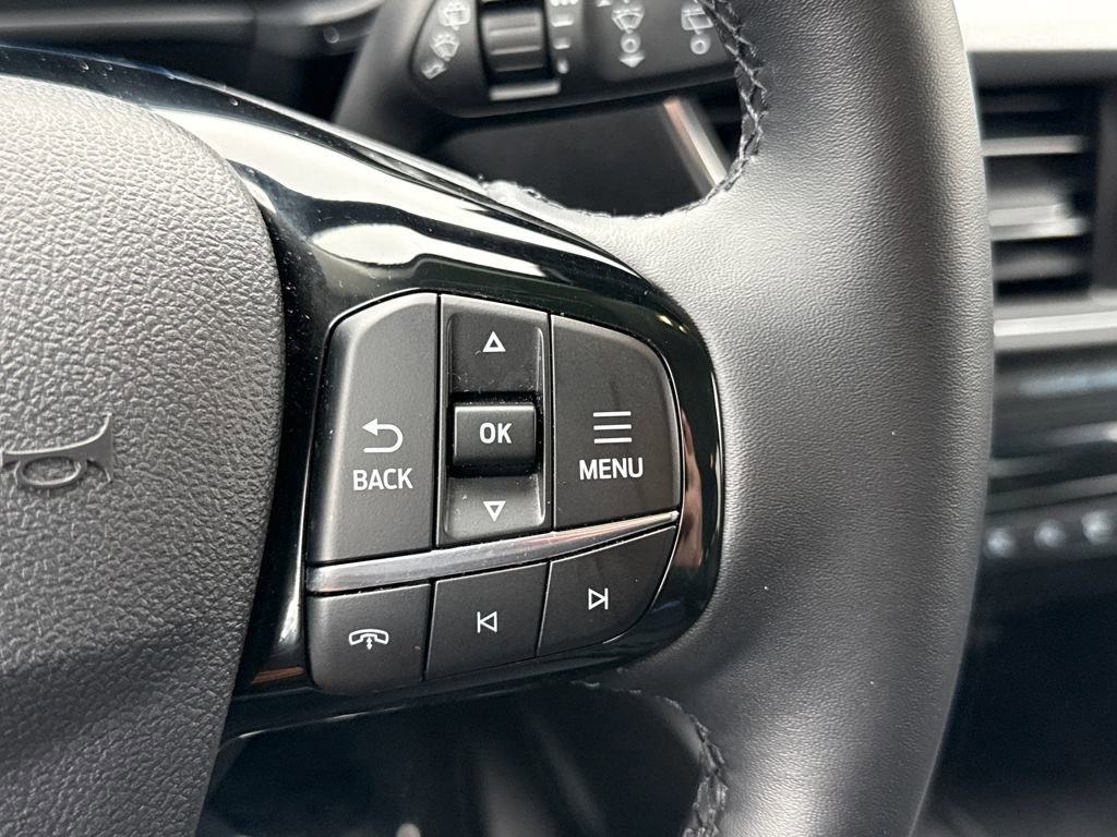 Certified 2025 Ford Escape Platinum image 20