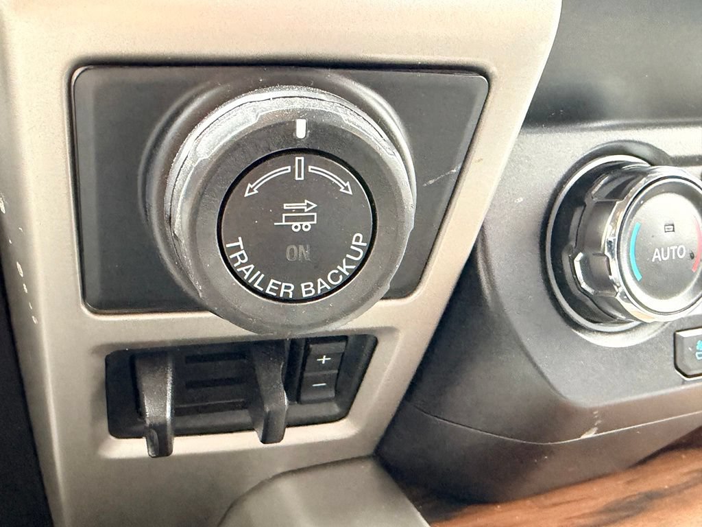 Certified 2019 Ford F150 Lariat AWD/4WD image 46