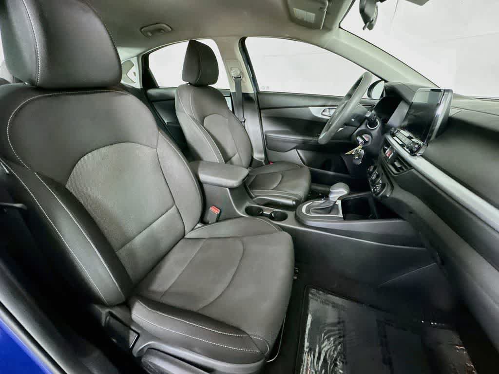 Used 2023 Kia Forte LXS FWD image 14