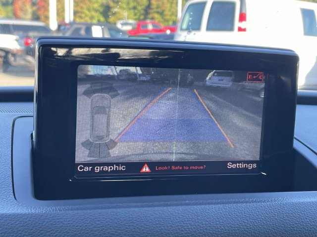 Used 2018 Audi Q3 2.0T Premium w/ Convenience Package AWD/4WD image 28