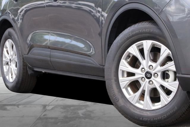 Certified 2025 Ford Escape Active AWD/4WD image 3