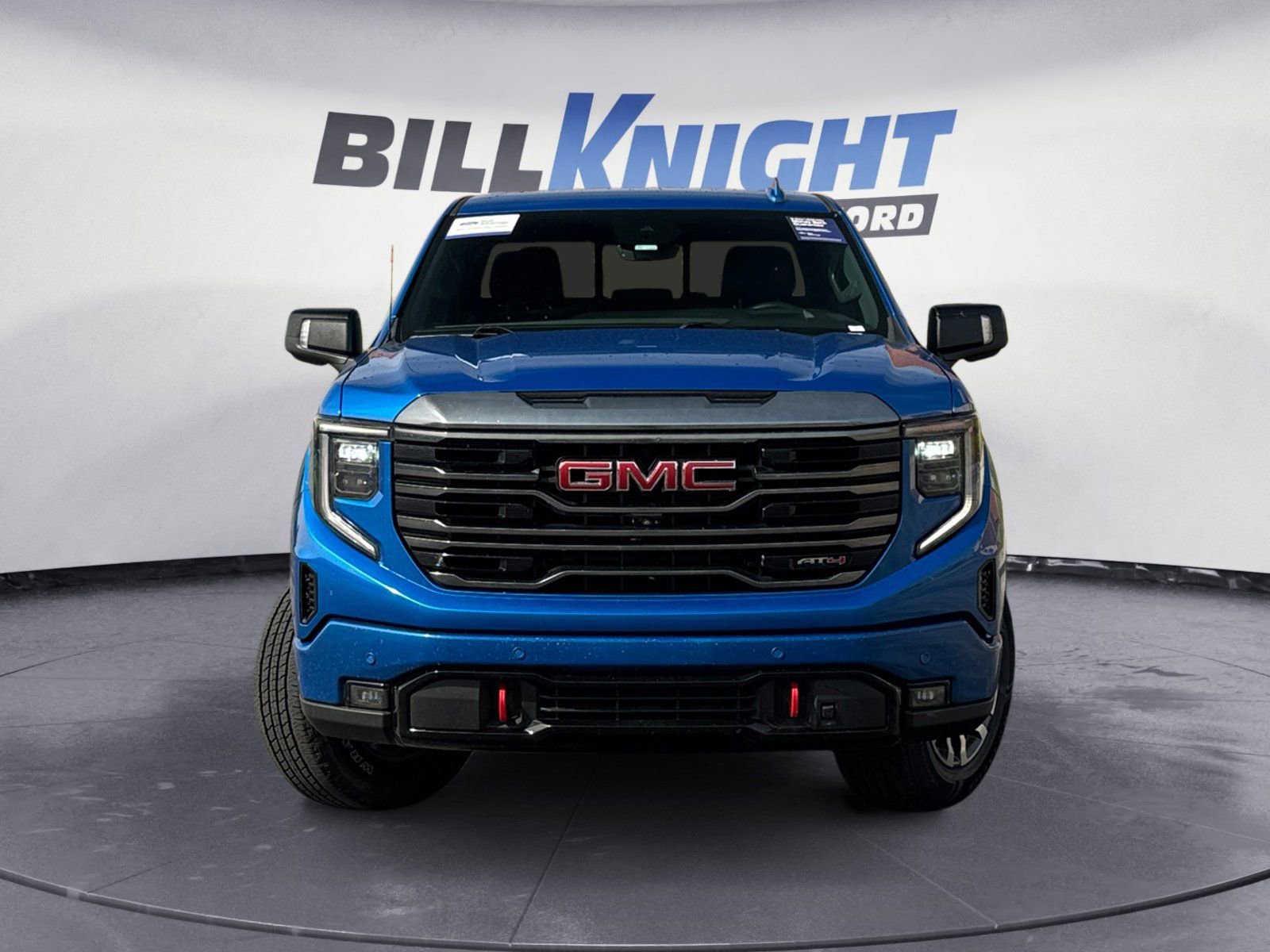 Used 2023 GMC Sierra 1500 AT4 w/ Technology Package AWD/4WD image 8