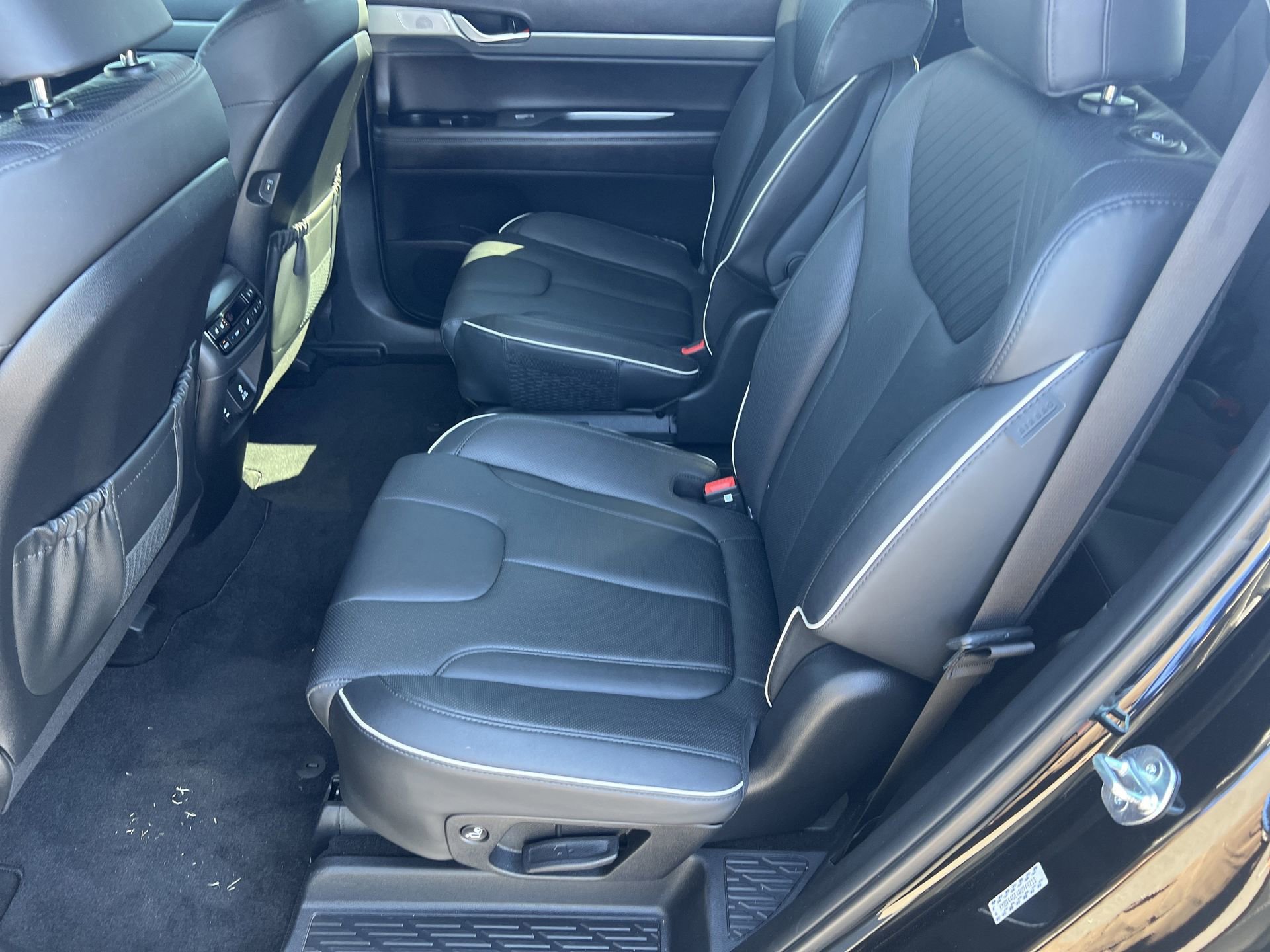 Used 2024 Hyundai Palisade SEL w/ Premium Package image 28