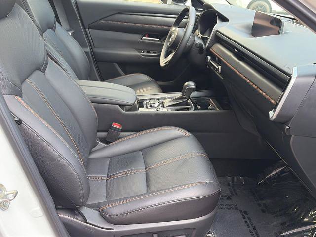 Used 2025 MAZDA CX-50 AWD 2.5 Hybrid w/ Premium Pkg image 14