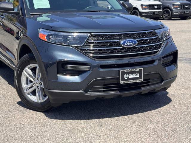 Certified 2023 Ford Explorer XLT RWD image 3