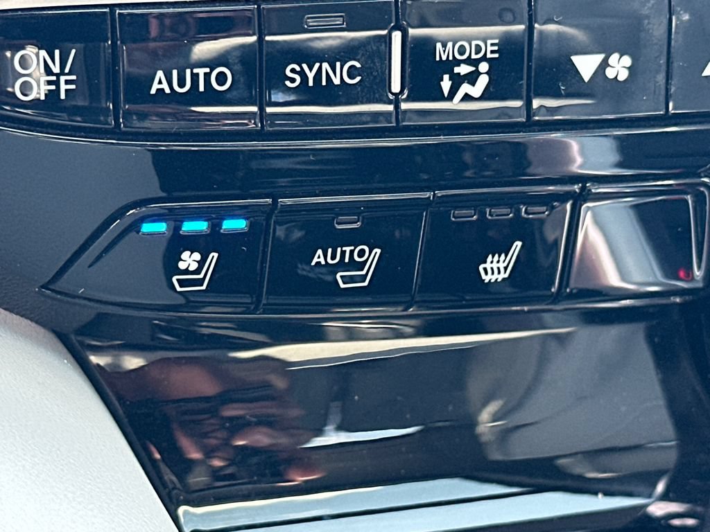 Used 2023 Acura MDX SH-AWD w/ Advance Package image 32