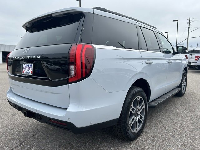 Certified 2025 Ford Expedition Active image 7