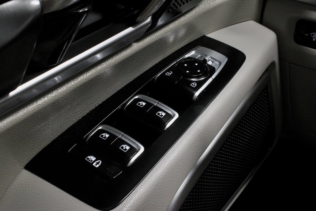 Used 2024 Kia Telluride S w/ S Sunroof Package AWD/4WD image 26